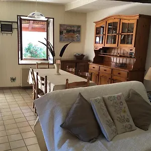 appartment-in-the-old-town-close-to-castle-le-balcon-du-chteau.hotels-rhonealpes.com/