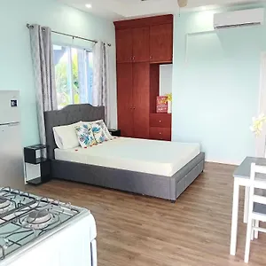 serenity-seaview-suite.comcaribbean.com/